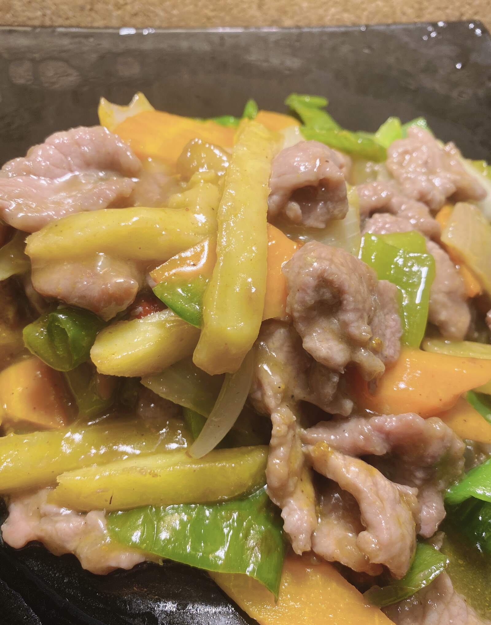 Ternera con salsa curry