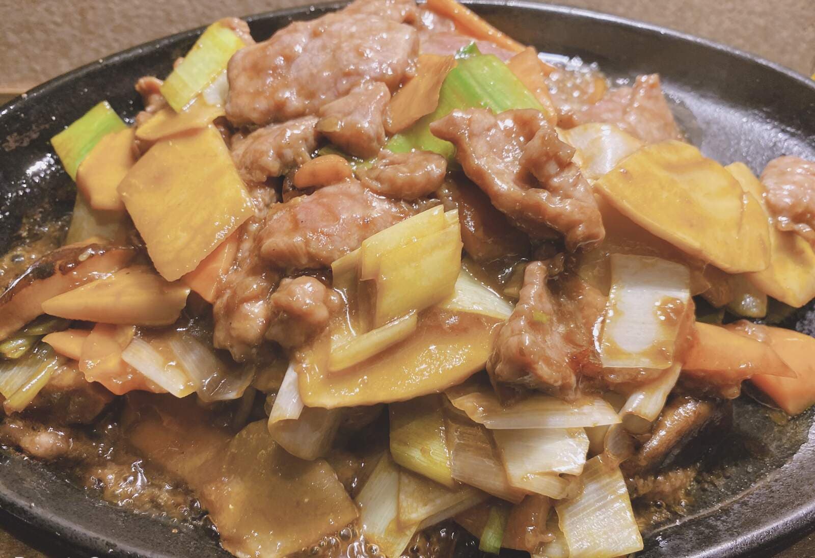 Ternera con salsa especial a la plancha